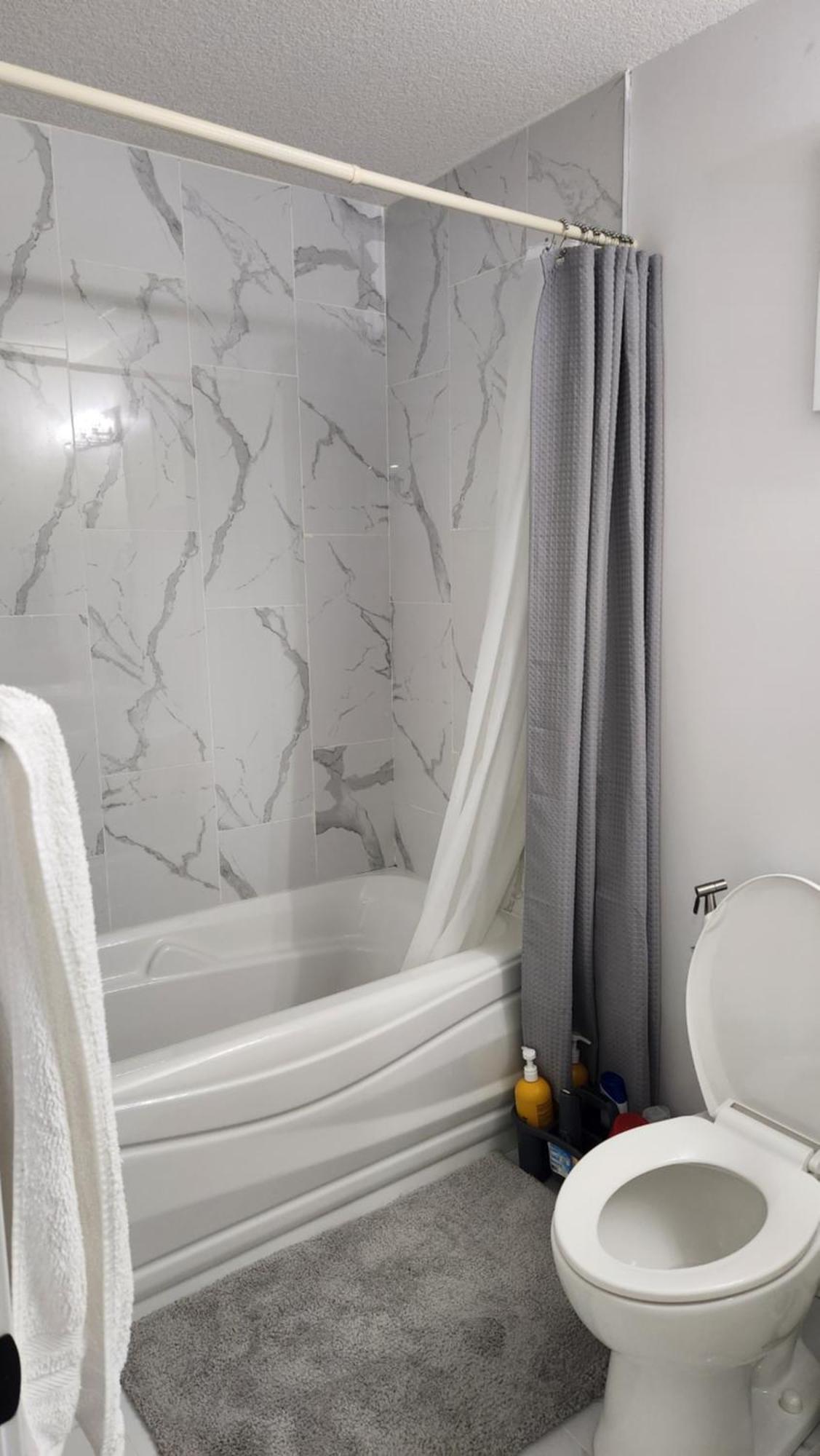 Modern 2 Bedroom Basement Suite At West Edmonton Eksteriør billede