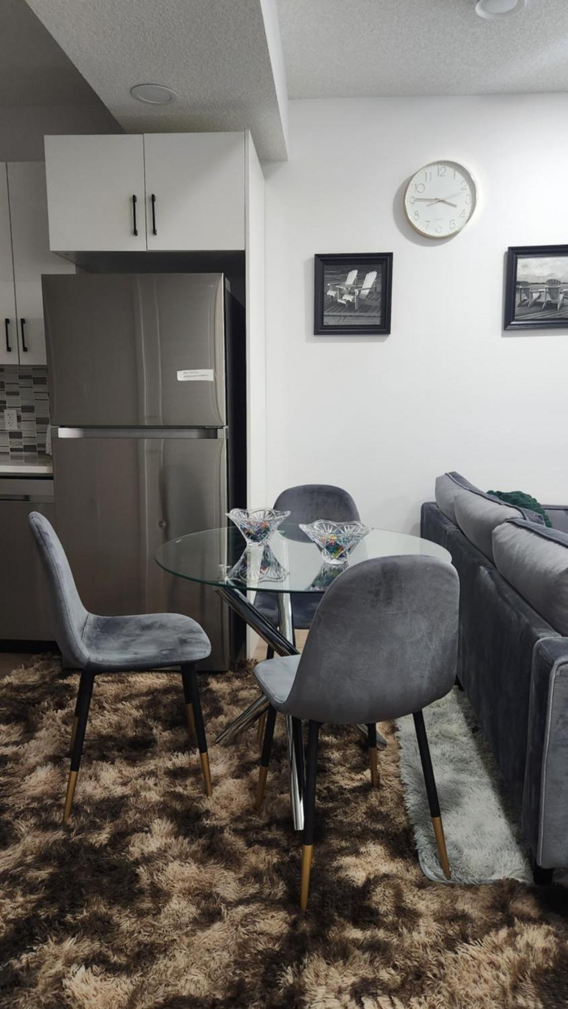 Modern 2 Bedroom Basement Suite At West Edmonton Eksteriør billede